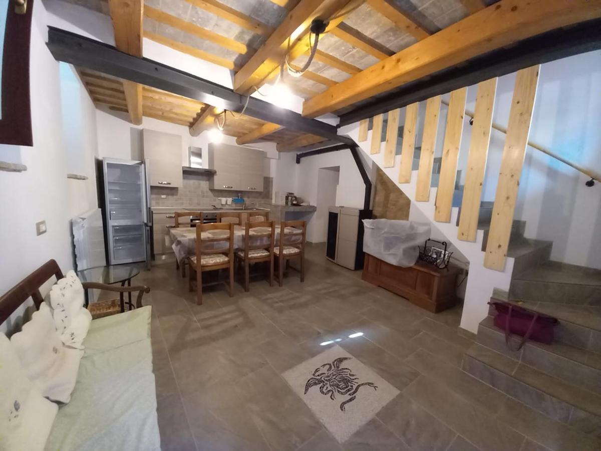 Casa Borgo Fonte Villa Castelleone di Suasa Buitenkant foto